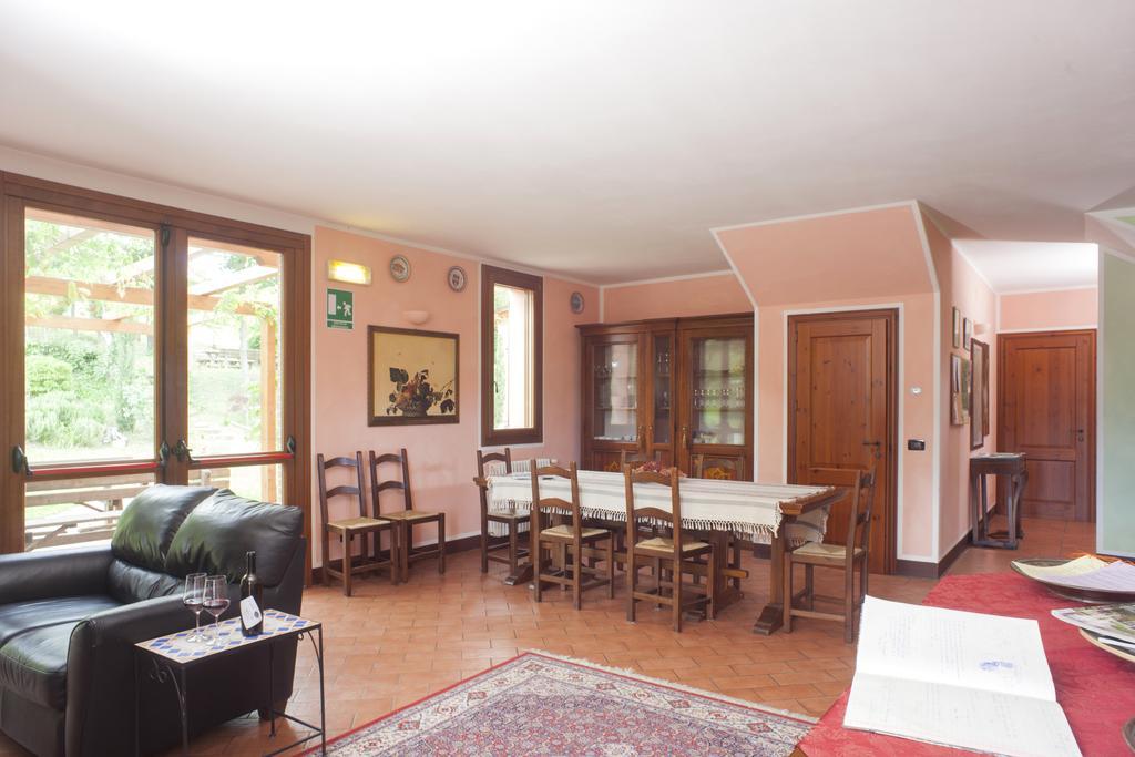 Agriturismo Il Cavicchio Пьяноро Экстерьер фото